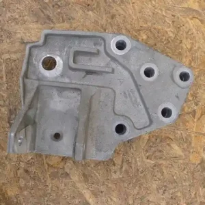 Kup online ŁAPA PODUSZKA WSPORNIK BJ326P096AA EVOQUE 2.2 TD4