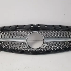 Wysoka jakość MERCEDES CLA W117 2013-2016 GRILL ATRAPA CHŁODNICY DIAMOND SREBRNY A1178880600
