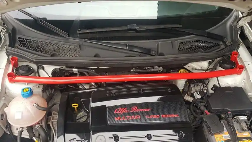 Rozpórka Alfa Romeo Giulietta Biała Okazja