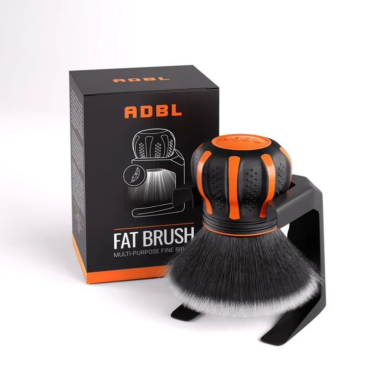 Zniżka ADBL Fat Brush - duży deliktany pędzel z miękkim włosiem