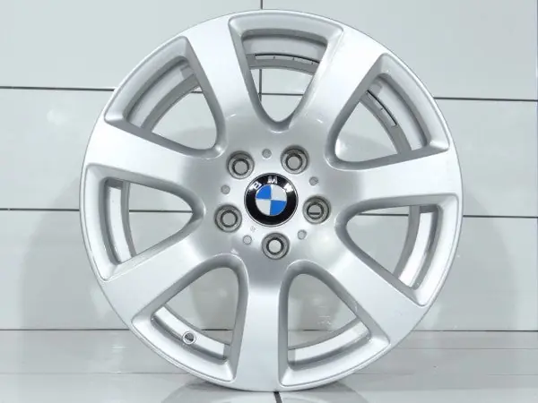 Bestseller BMW OE 17' Srebrny 7 F01 F02