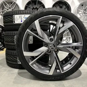 Dodaj do koszyka Oryginalne koła letnie 19 5x112 SKODA OCTAVIA