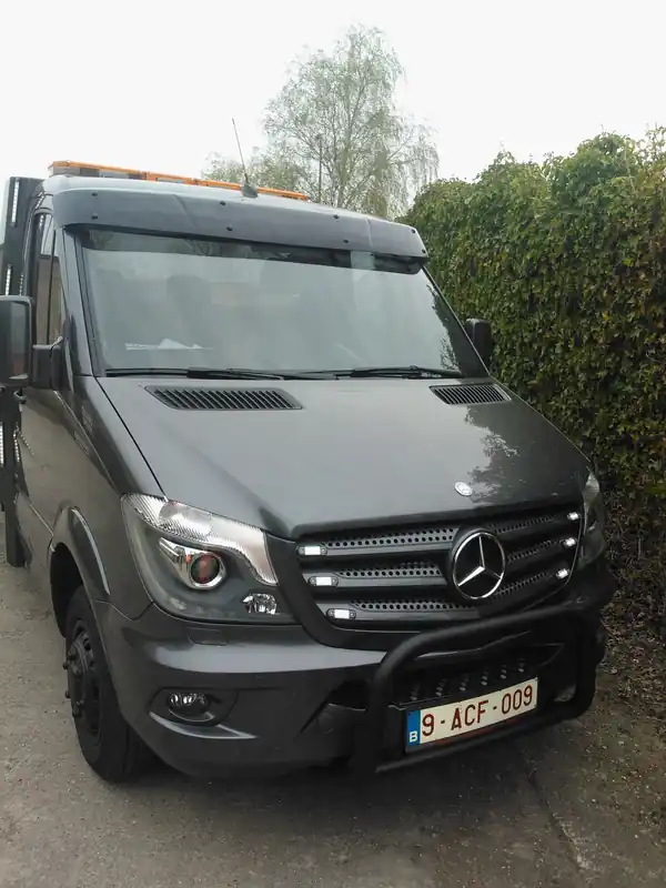 Wybór klientów Osłona przeciwsłoneczna MB Sprinter 2006-2018 i 2018-; VW Crafter 2006-2016, z zestawem montażowym