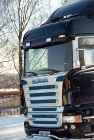 Osłona przeciwsłoneczna SCANIA 4/R -06/2013, kabina Topline, na 2 obrysy i 2 reflektory Łatwy zwrot