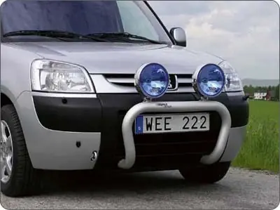 Ostatnie sztuki Osłona czołowa X-rack Citroën Berlingo 03-07, dla 2 lamp