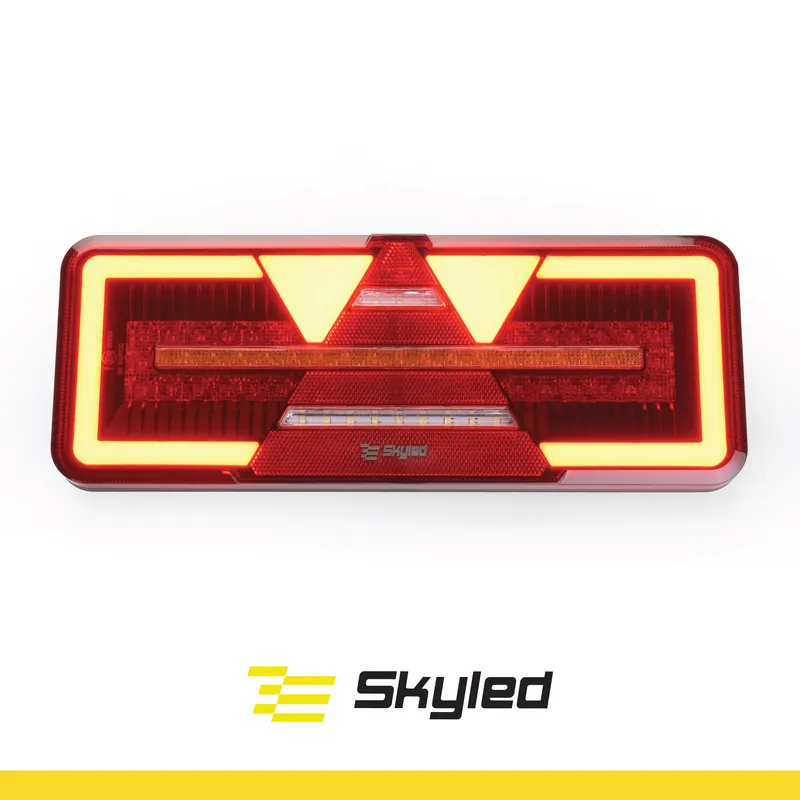 Tylna lampa zespolona (Prawa) SKYLED Pozycyjne tylne/Stop/cofania/Dynamiczny kierunkowskaz/Przeciwmgielne/Odblask Niska cena