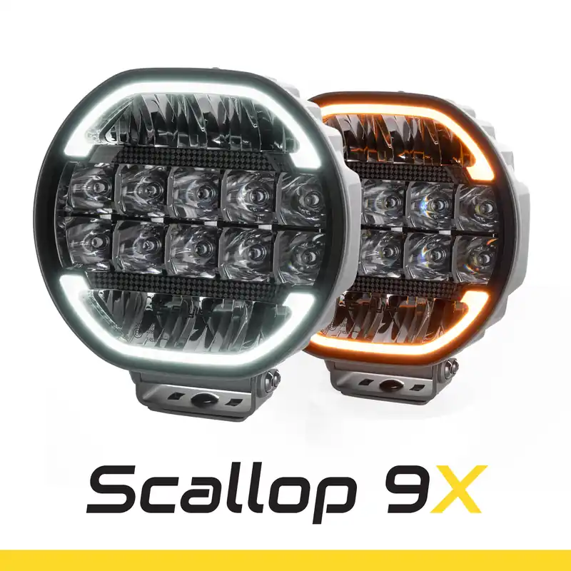 Wyprzedaż Reflektor dalekosiężny SKYLED SCALLOP 9X FI220 (180W, z białym i pomarańczowym dynamicznym światłem pozycyjnym) R10/R148/R149