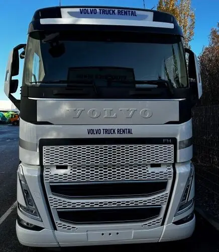 Niska cena Tablica reklamowa na przedni grill VOLVO FH5 2024-, z logo