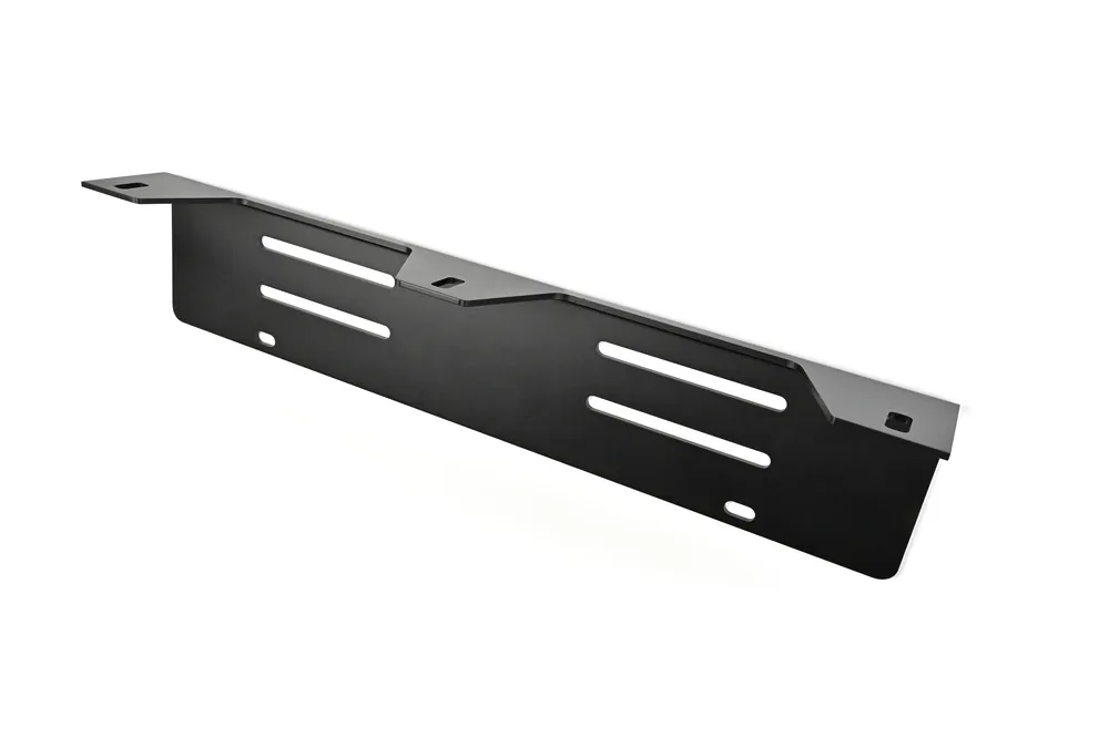Do wyczerpania zapasów Uchwyt montażowy SKYPARTS pod tablice rejestracyjną do montażu 3 reflektorów (max. szerokości 230 mm)