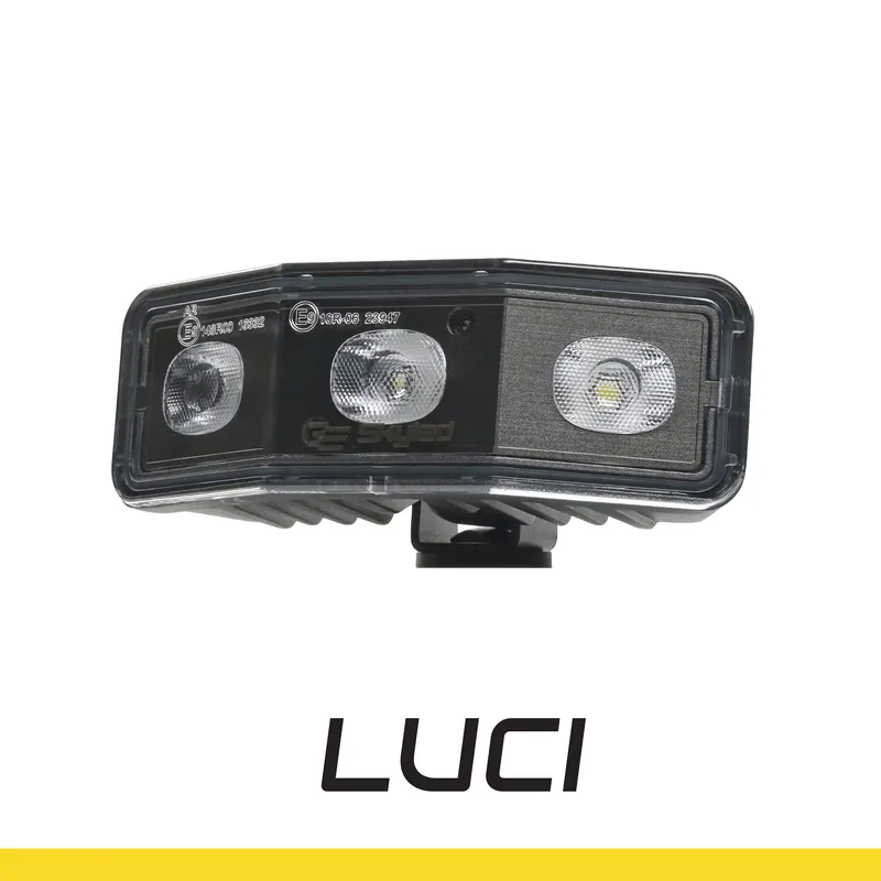 Lampa robocza SKYLED LUCI SWB R30F 9-36V, 30W, 3200 Lm (światło rozproszone 120°) R10/R148 Nowy